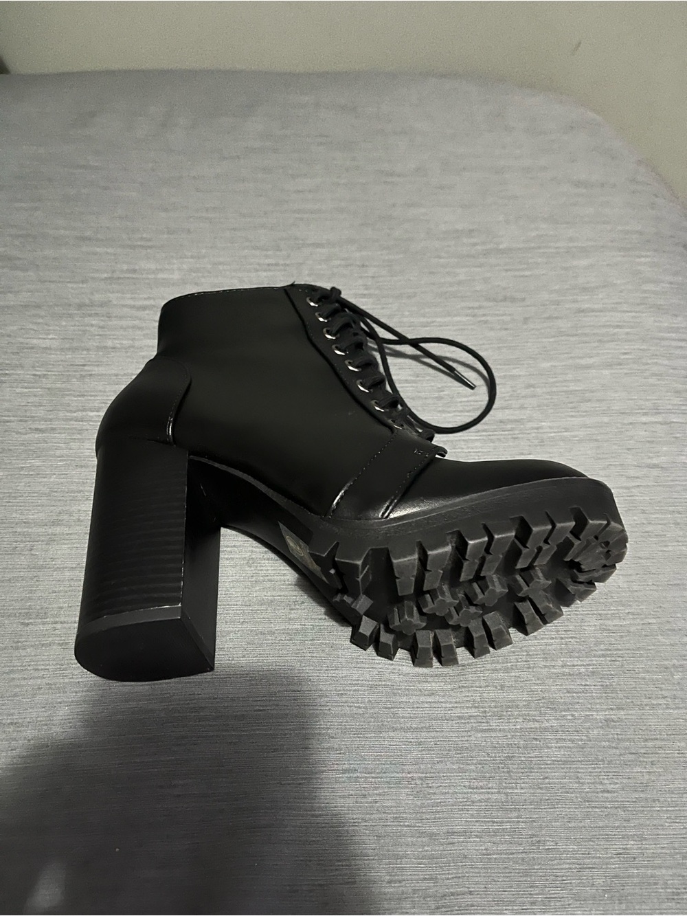 Soda Black Faux-Leather chunky Heel Ankle Boots size 7β5 π€ - Picture 7 of 11